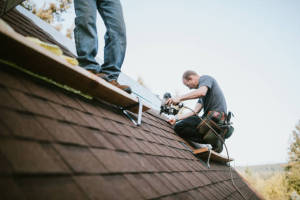 Local Roofers in Walker Landing, CA